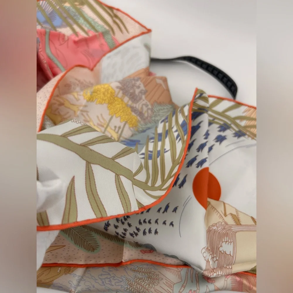 Hermes Carré 90 Le Carnaval des Animaux Carnival of the Animals Scarf Silk Nwt - Picture 14 of 16